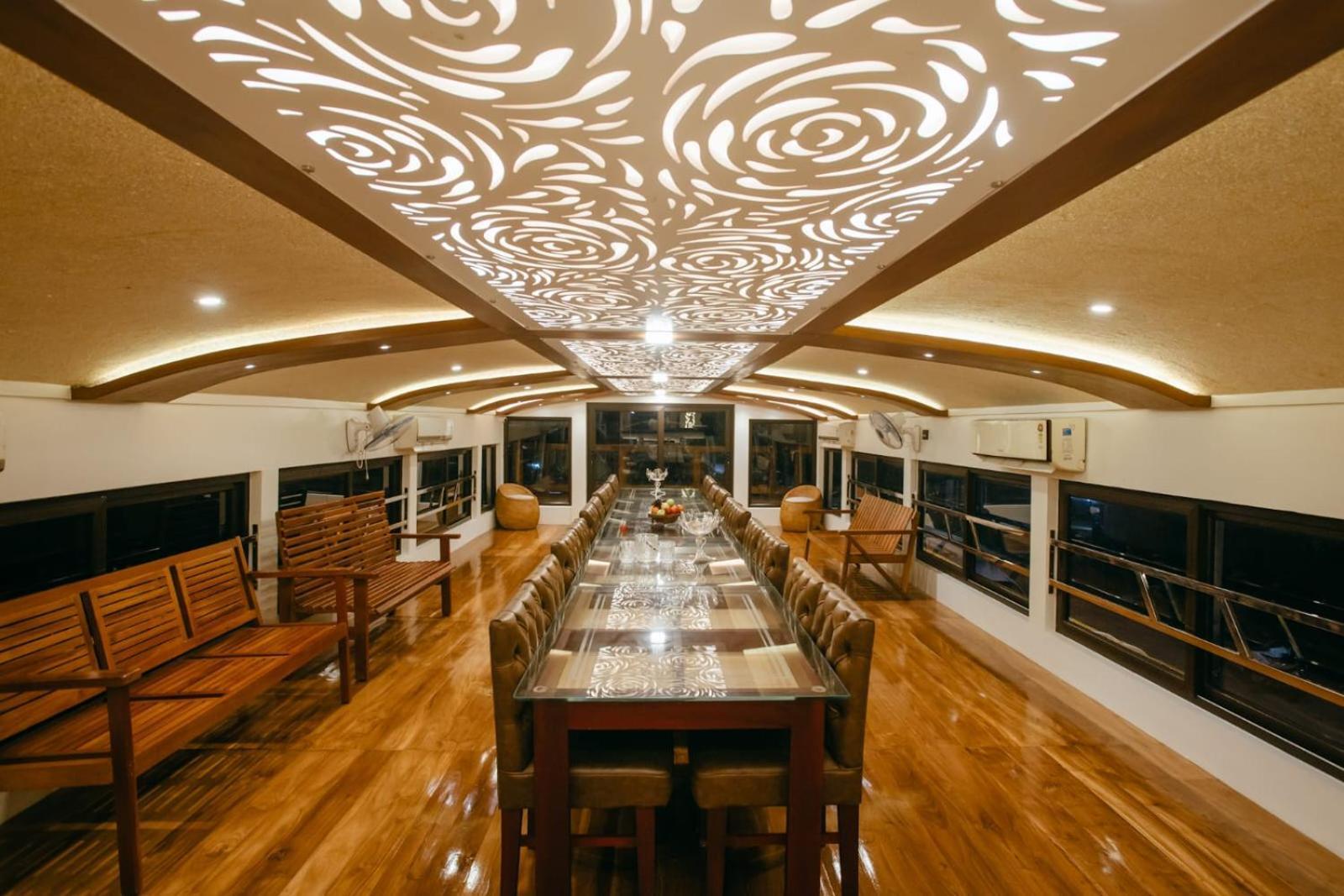 Cosy Premium Houseboats Hotell Alappuzha Eksteriør bilde