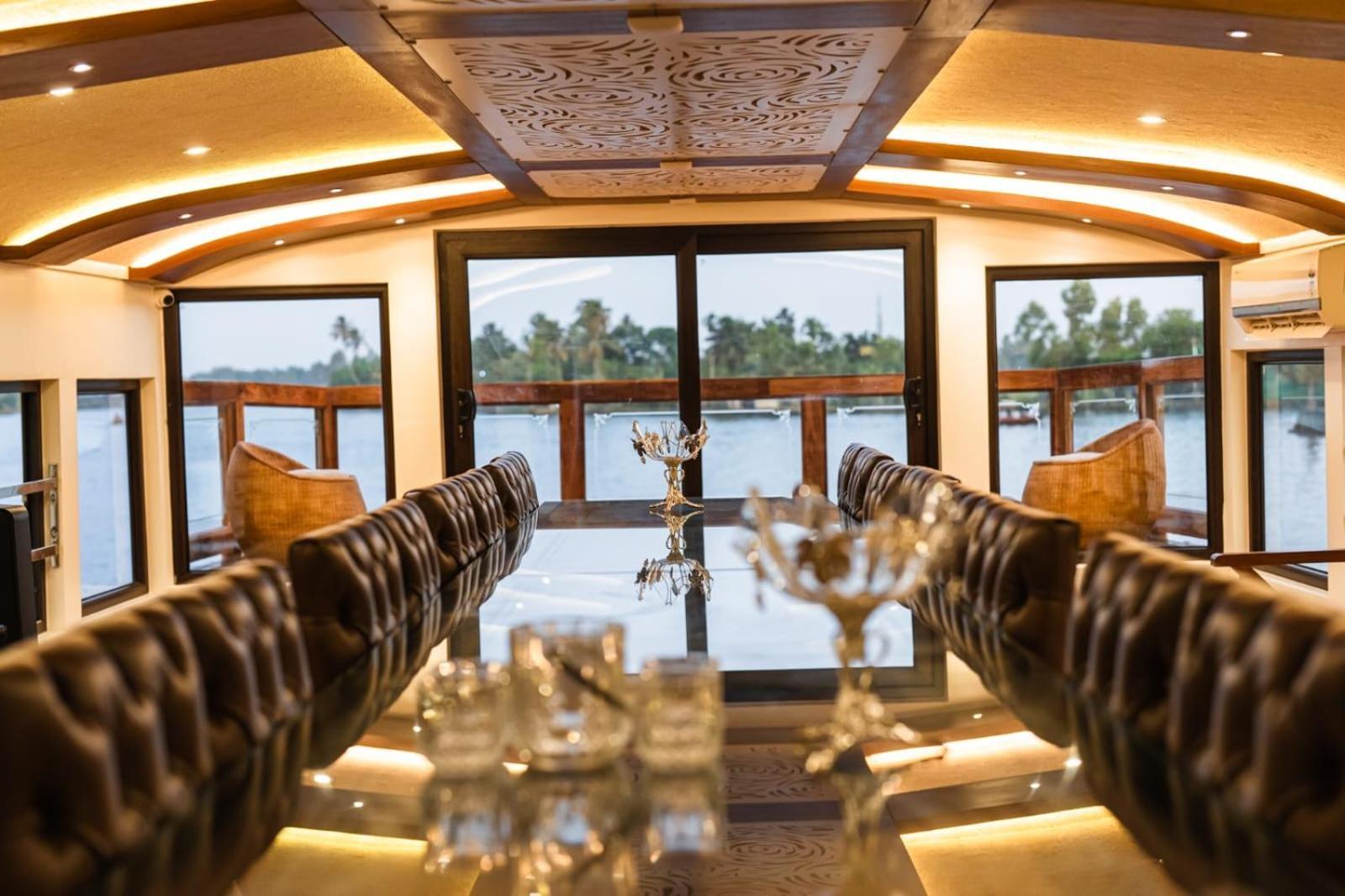 Cosy Premium Houseboats Hotell Alappuzha Eksteriør bilde