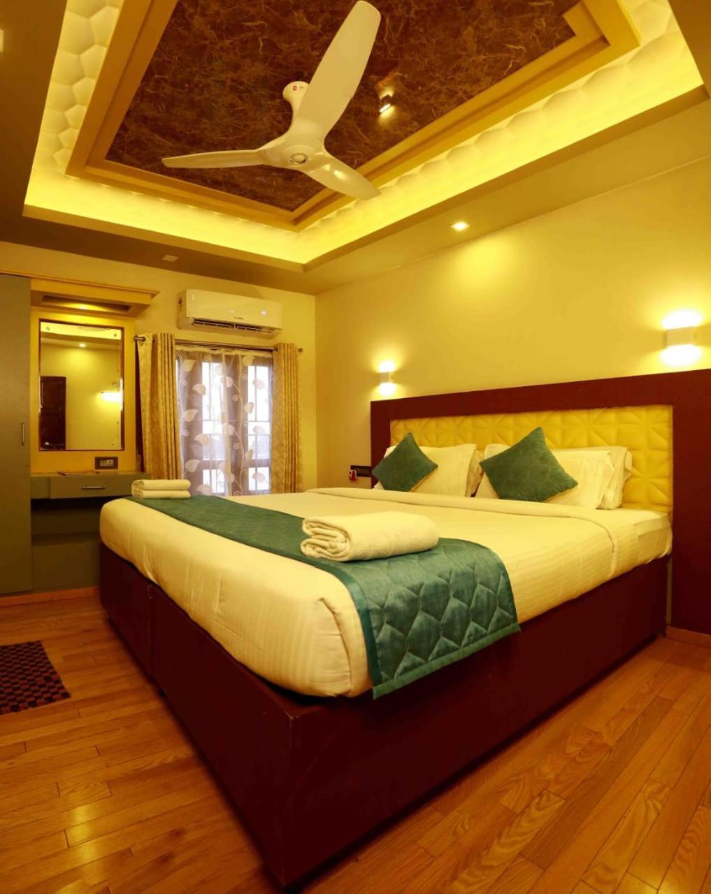 Cosy Premium Houseboats Hotell Alappuzha Eksteriør bilde