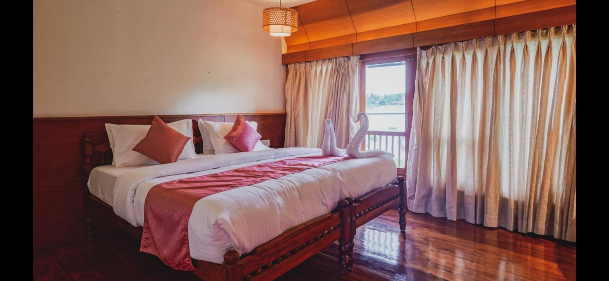 Cosy Premium Houseboats Hotell Alappuzha Eksteriør bilde