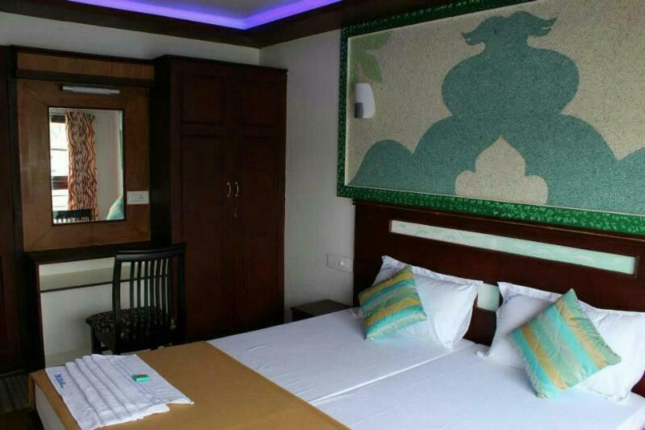 Cosy Premium Houseboats Hotell Alappuzha Eksteriør bilde
