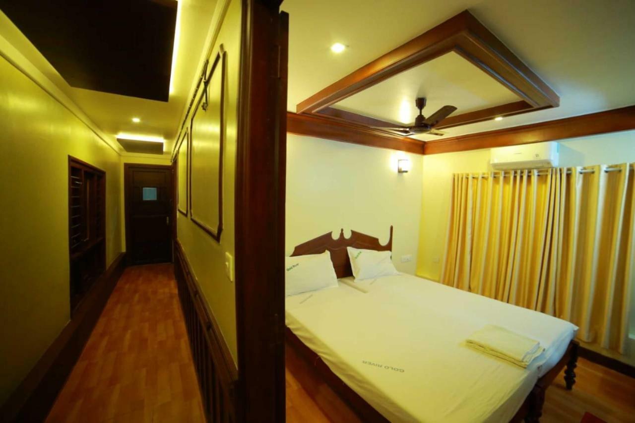 Cosy Premium Houseboats Hotell Alappuzha Eksteriør bilde