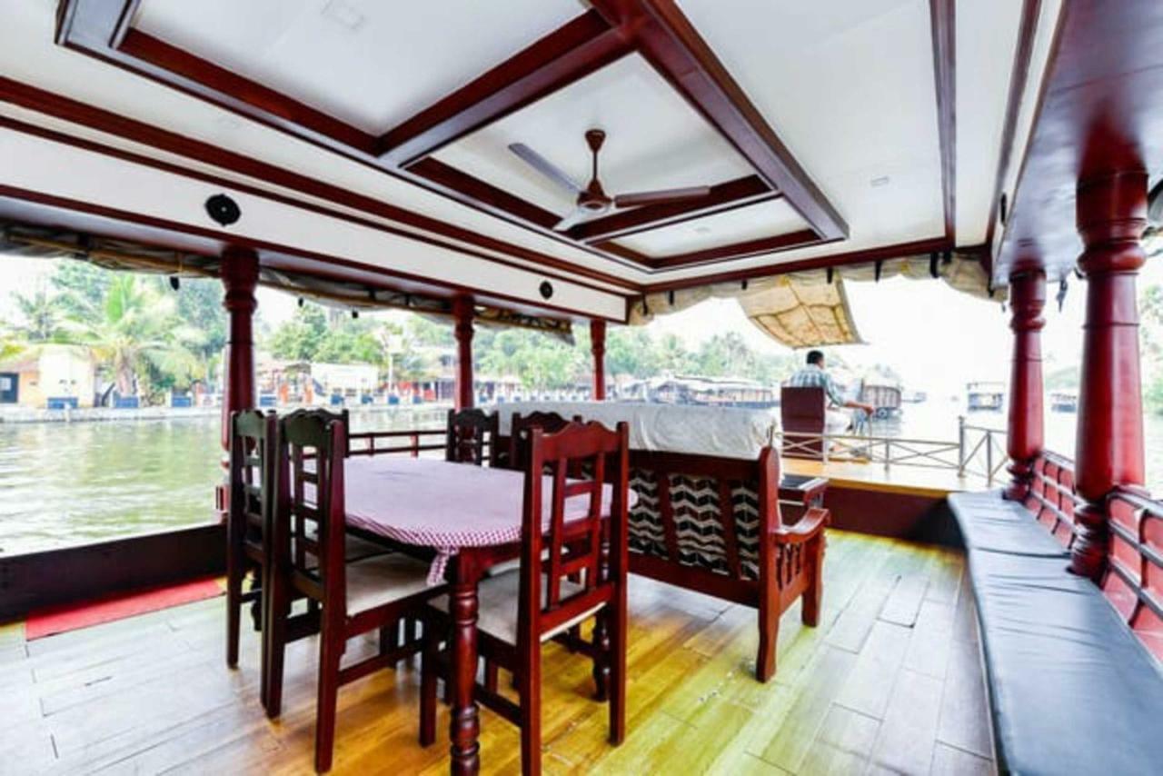 Cosy Premium Houseboats Hotell Alappuzha Eksteriør bilde