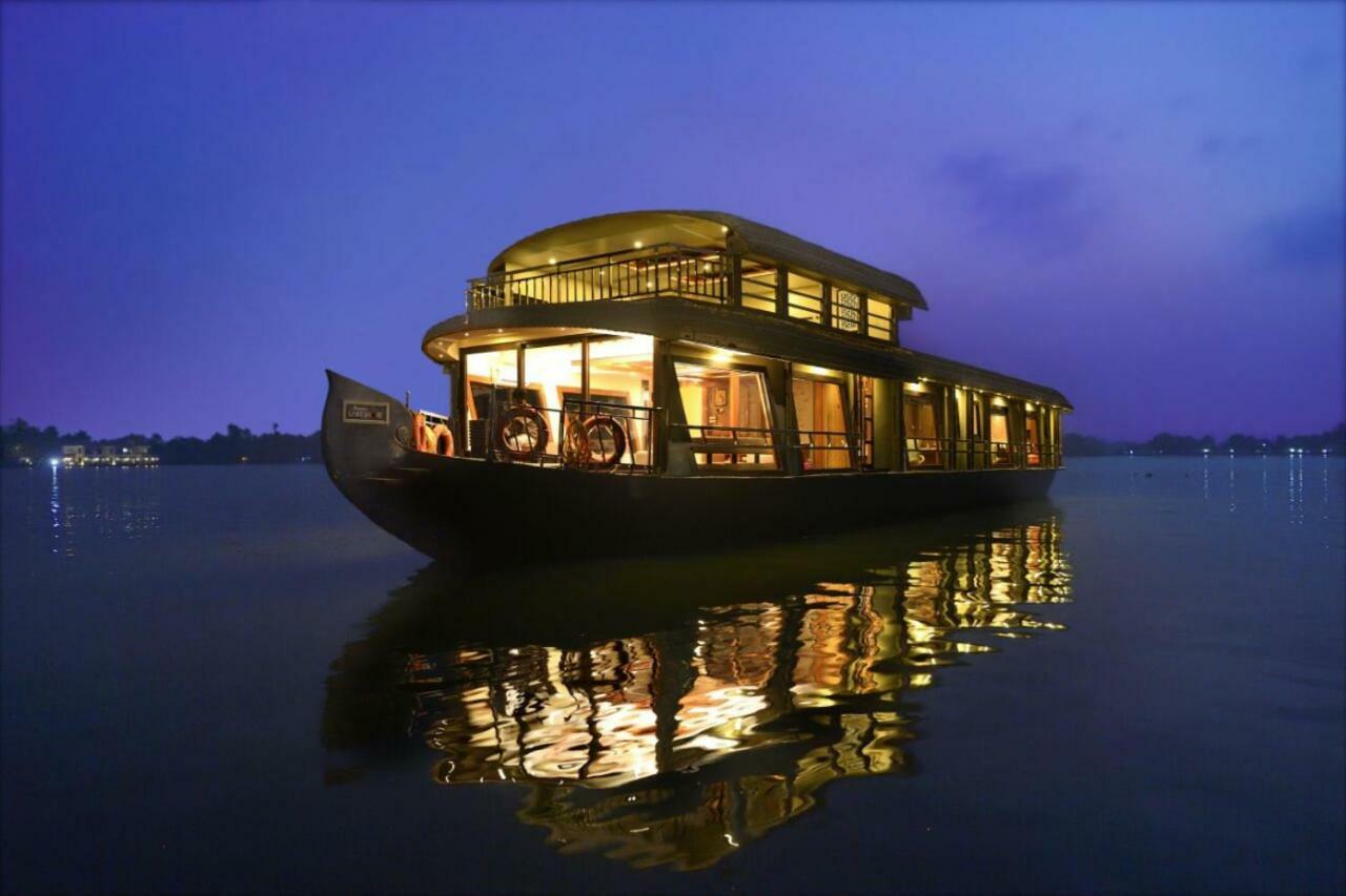 Cosy Premium Houseboats Hotell Alappuzha Eksteriør bilde