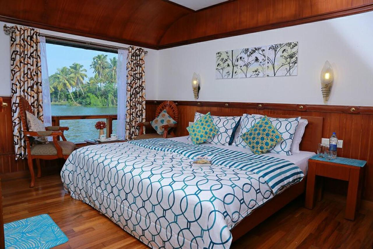 Cosy Premium Houseboats Hotell Alappuzha Eksteriør bilde